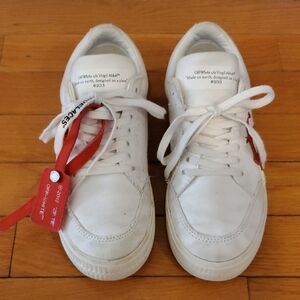 Off-White Canvas White and Red Sneakers
